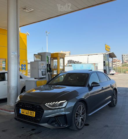 מודעת רכב אאודי A4