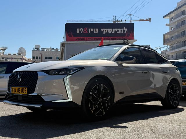 מודעת רכב די.אס 4