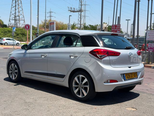 יונדאי i20