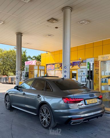 אאודי A4