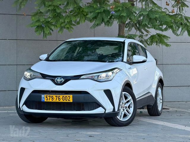 מודעת רכב טויוטה C-HR