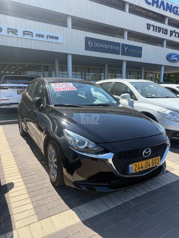 מודעת רכב מאזדה 2