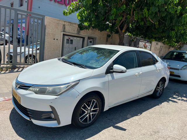 מודעת רכב טויוטה קורולה 2