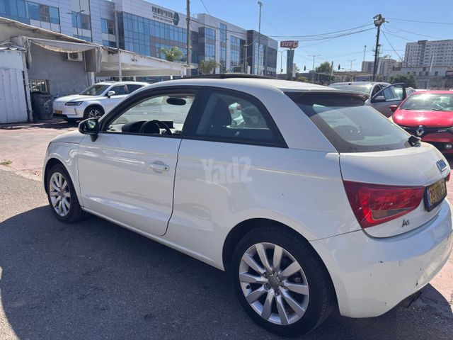 אאודי A1