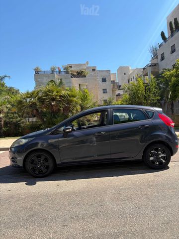 מודעת רכב פורד פיאסטה
