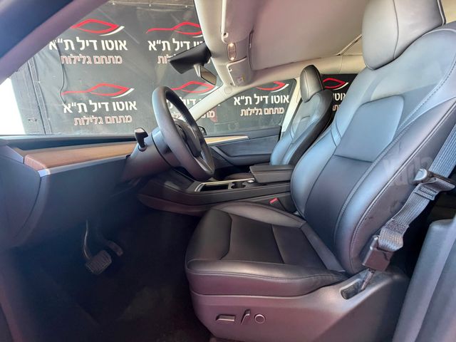 טסלה מודל Y