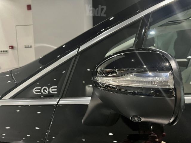 מרצדס-בנץ EQE SUV