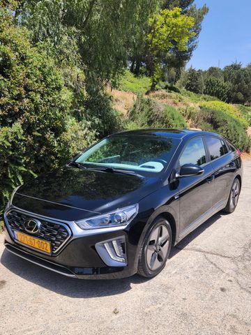 יונדאי איוניק