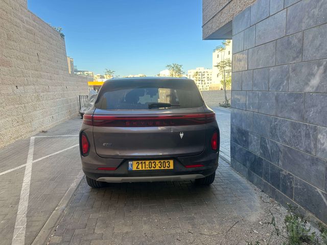 סקייוול ET5