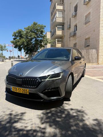 סקודה אוקטביה 