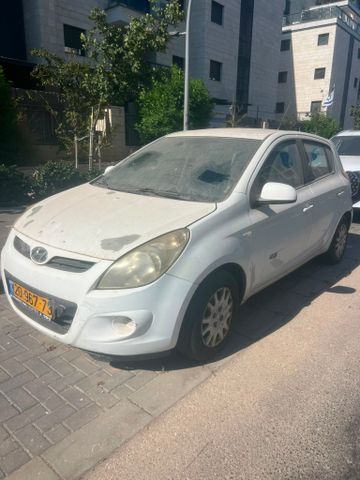 יונדאי i20