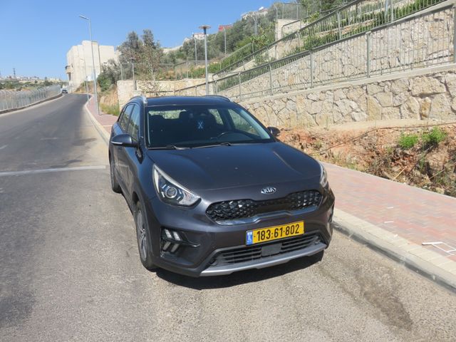 קיה נירו