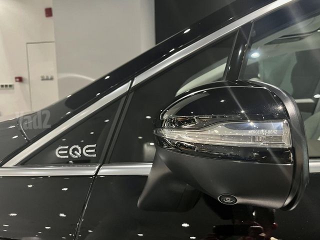 מרצדס-בנץ EQE SUV