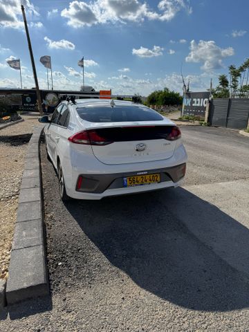 יונדאי איוניק