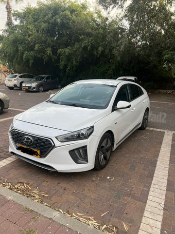 יונדאי איוניק