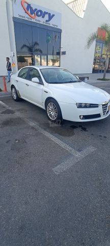 אלפא רומיאו 159