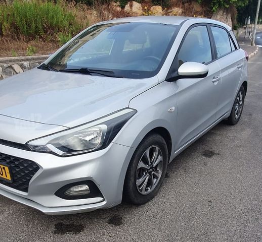 יונדאי i20