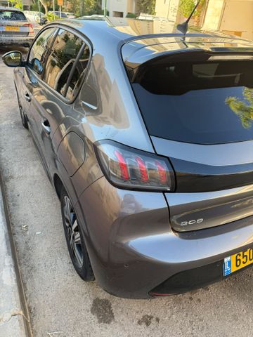 מודעת רכב פיג'ו 208
