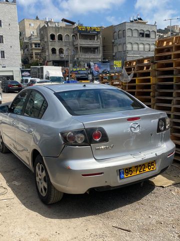 מודעת רכב מאזדה 3