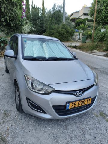 יונדאי i20