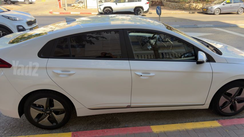 יונדאי איוניק
