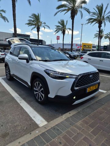 טויוטה קורולה קרוס