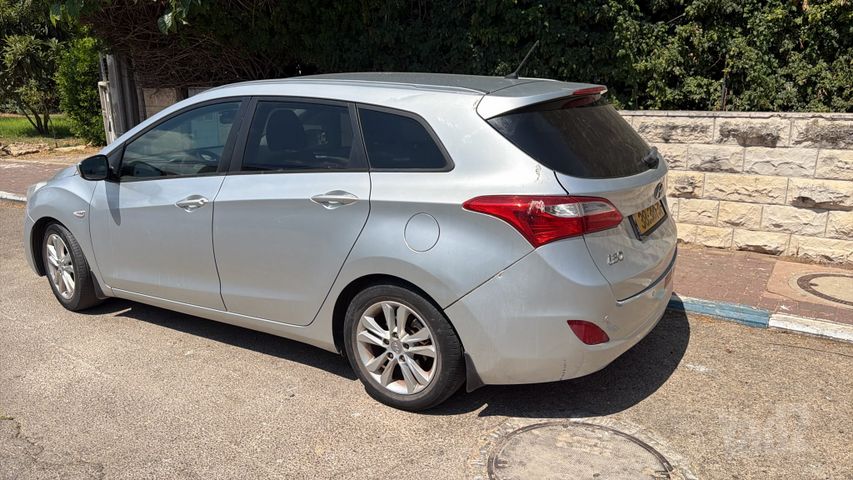יונדאי i30