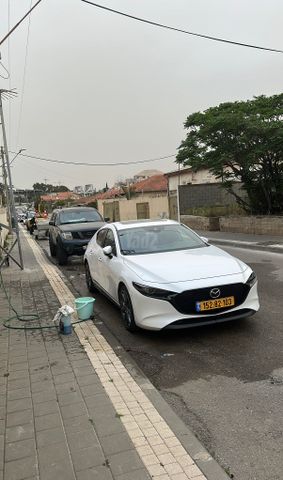 מאזדה 3