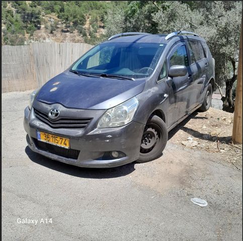 מודעת רכב טויוטה ורסו