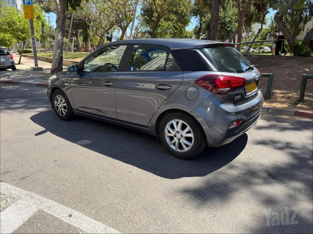 יונדאי i20