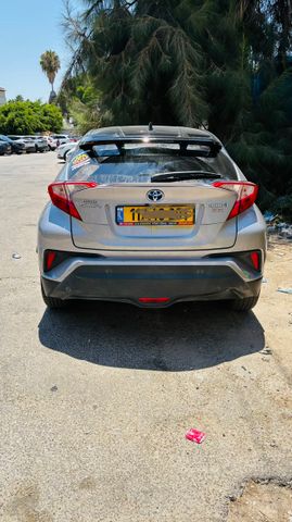 טויוטה C-HR