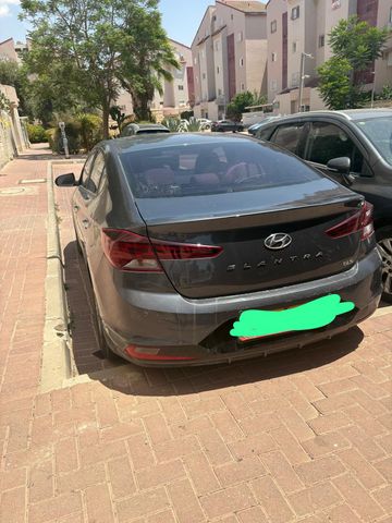 יונדאי אלנטרה