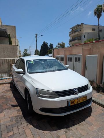 מודעת רכב פולקסווגן ג'טה