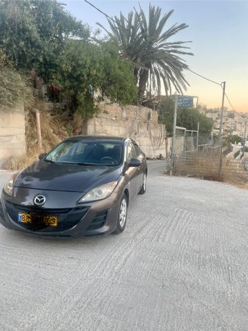 מאזדה 3