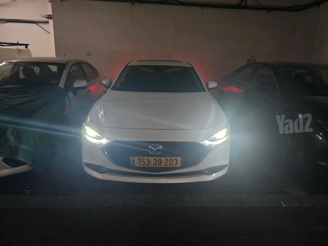 מאזדה 3