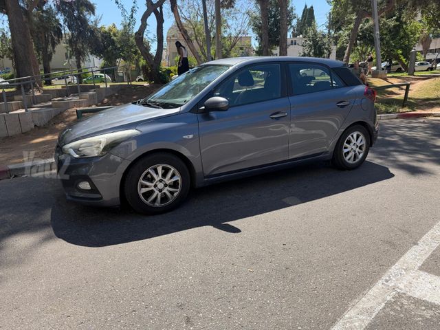 יונדאי i20