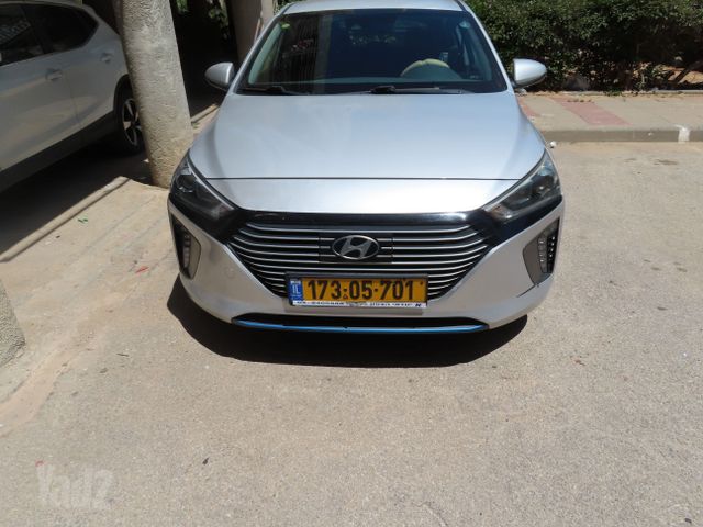מודעת רכב יונדאי איוניק
