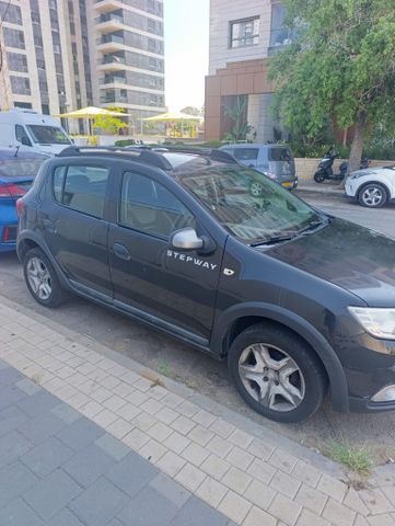 דאצ'יה סנדרו