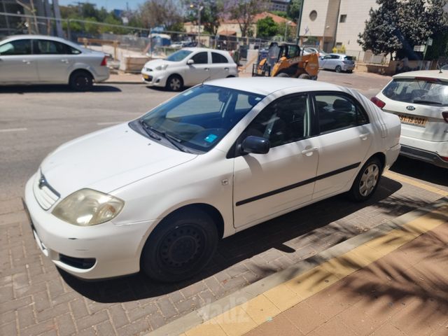 טויוטה קורולה
