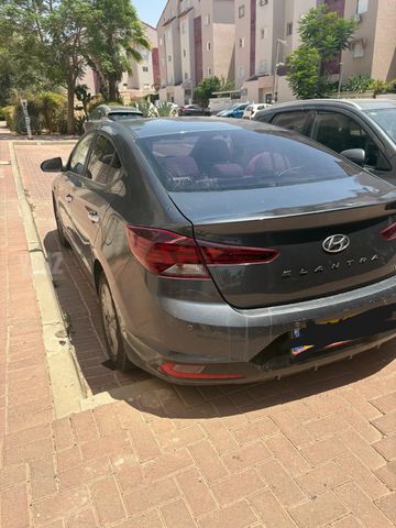 יונדאי אלנטרה
