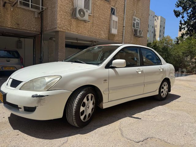 מיצובישי לנסר