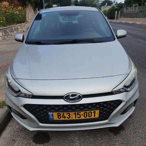 יונדאי i20