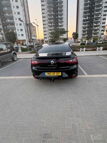 רנו מגאן