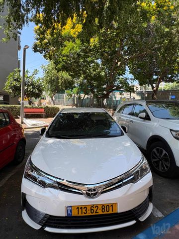 טויוטה קורולה