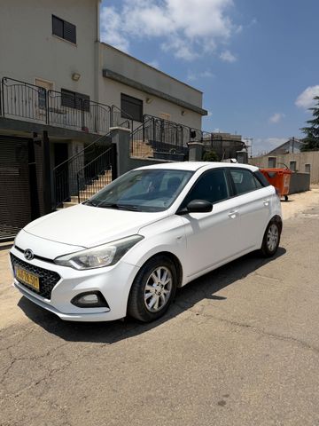 מודעת רכב יונדאי i20