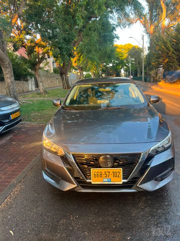 ניסאן סנטרה