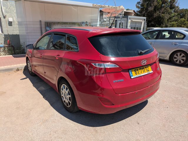 יונדאי i30