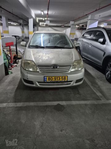 טויוטה קורולה