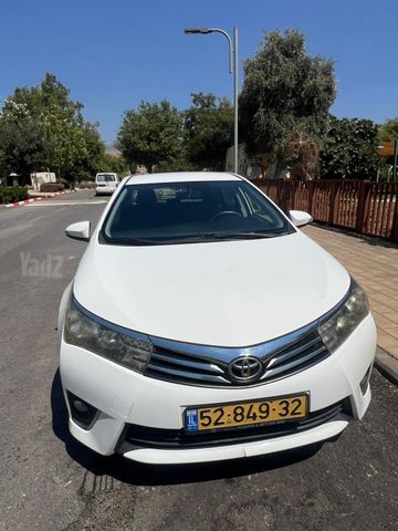 טויוטה קורולה