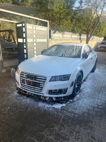 אאודי A7